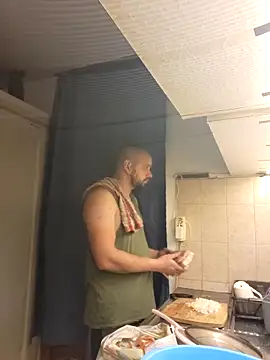 Bigone Cro online show from December 19, 2025, 5:37 pm