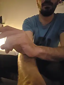 Bigone Cro online show from December 4, 2025, 6:18 pm