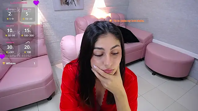 Snapshot of Alaya_cute chatting on February 11, 2025, 2:57 am Alaya cute online show from February 11, 2025, 2:57 am