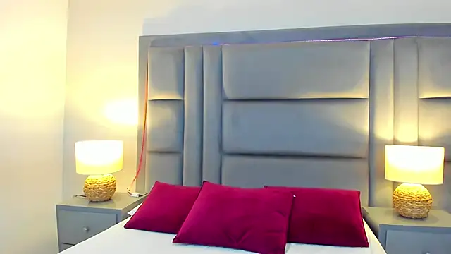 AmbarSantany online show from March 13, 2026, 12:04 am