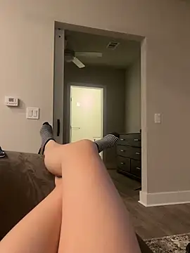 Snapshot of Kinkbitch25 chatting on January 8, 2025, 7:13 am Kinkbitch25 online show from January 8, 2025, 7:13 am