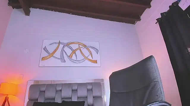 kimberlyycox online show from December 17, 2025, 8:25 pm