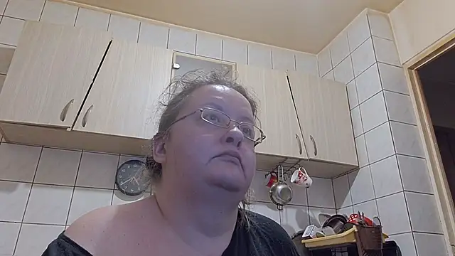 Snapshot of melissaBlessing chatting on December 22, 2025, 2:33 am melissaBlessing online show from December 22, 2025, 2:33 am