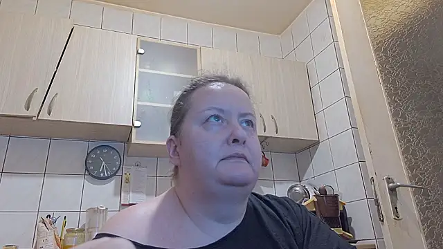 Snapshot of melissaBlessing chatting on February 3, 2026, 4:21 am melissaBlessing online show from February 3, 2026, 4:21 am