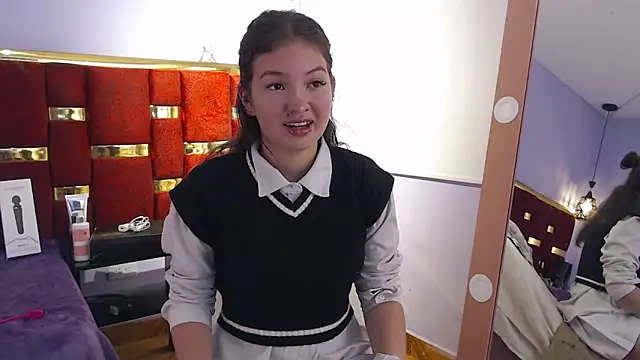 Snapshot of lilimini032 chatting on December 17, 2025, 8:36 pm lilimini032 online show from December 17, 2025, 8:36 pm