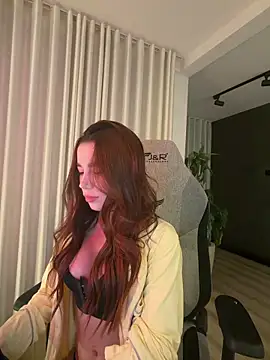 carolynnetrujillo online show from March 17, 2026, 2:58 am