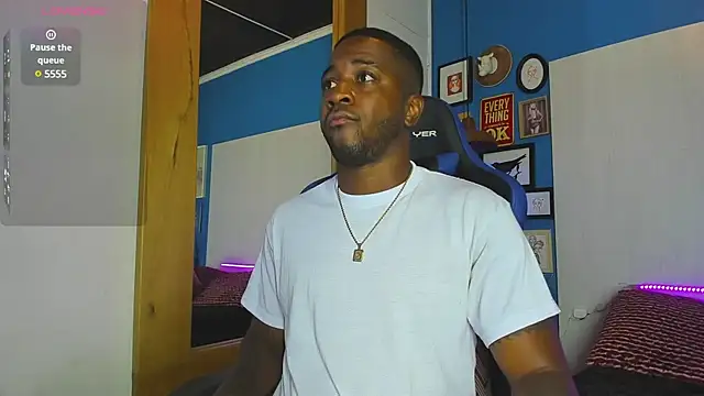 Drake Nassir4 online show from March 10, 2025, 9:18 pm