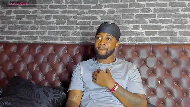 Drake Nassir4 online show from December 1, 2025, 4:52 pm