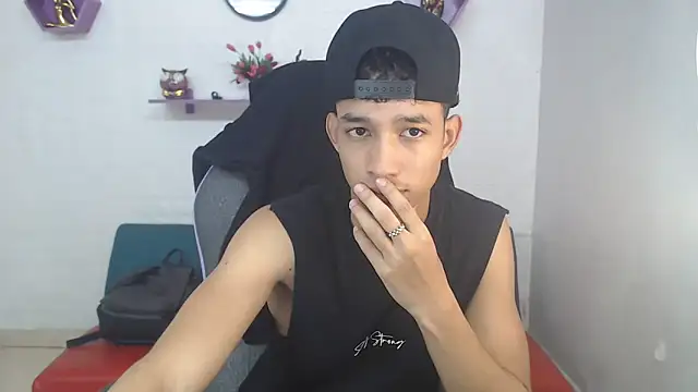 Snapshot of jose_sexycumm chatting on March 20, 2025, 8:08 pm jose sexycumm online show from March 20, 2025, 8:08 pm