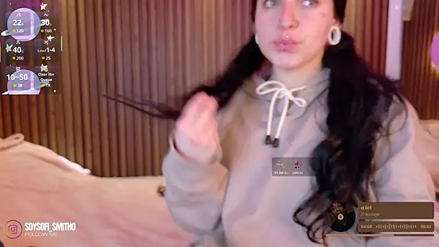 Snapshot of Lucy_Smith2 chatting on November 21, 2025, 3:49 am Lucy Smith2 online show from November 21, 2025, 3:49 am