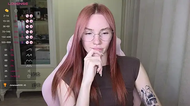 littlevildevil online show from October 3, 2025, 11:12 am