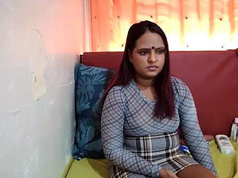 Snapshot of Indian_sunshine chatting on October 16, 2025, 6:10 am Indian sunshine online show from October 16, 2025, 6:10 am