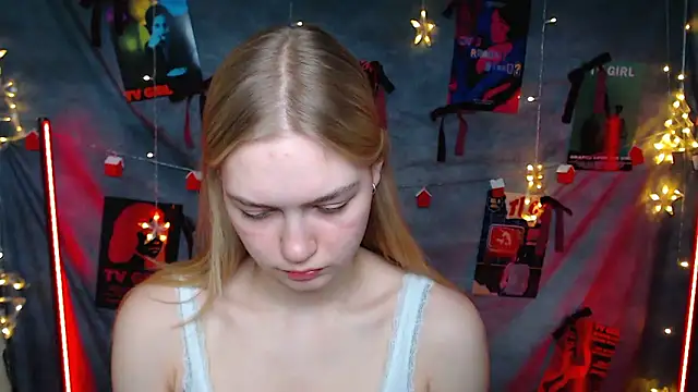 Snapshot of MademoiselleCl chatting on January 6, 2026, 1:26 pm MademoiselleCl online show from January 6, 2026, 1:26 pm