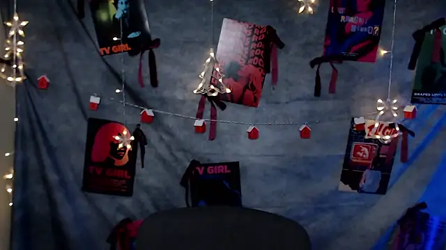 Snapshot of MademoiselleCl chatting on January 9, 2026, 6:42 am MademoiselleCl online show from January 9, 2026, 6:42 am