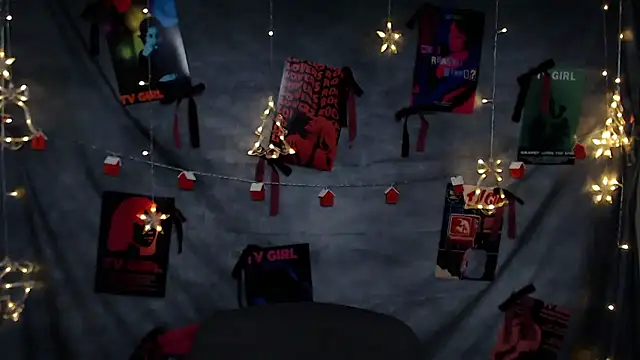 Snapshot of MademoiselleCl chatting on January 5, 2026, 7:17 pm MademoiselleCl online show from January 5, 2026, 7:17 pm