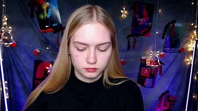 Snapshot of MademoiselleCl chatting on January 12, 2026, 7:09 pm MademoiselleCl online show from January 12, 2026, 7:09 pm