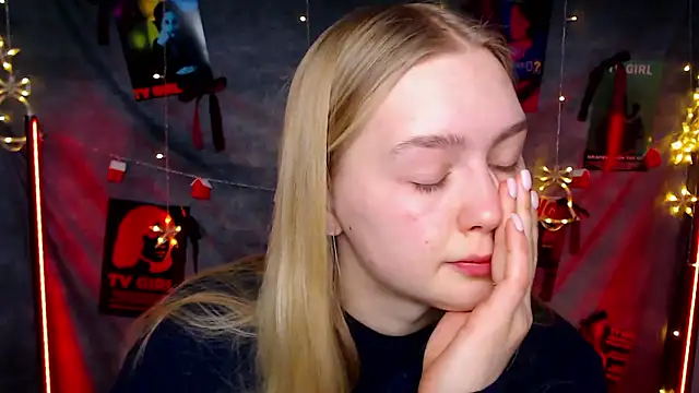 Snapshot of MademoiselleCl chatting on January 10, 2026, 7:25 am MademoiselleCl online show from January 10, 2026, 7:25 am