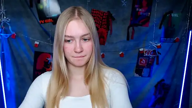 Snapshot of MademoiselleCl chatting on January 15, 2026, 1:36 pm MademoiselleCl online show from January 15, 2026, 1:36 pm