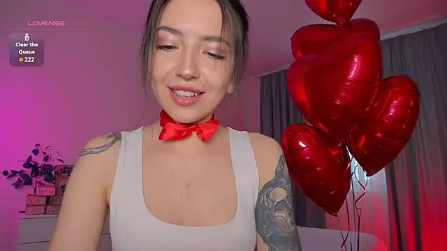 Oh My Dianee online show from February 14, 2025, 10:28 am