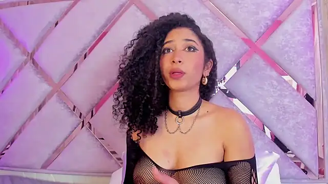  lanna jhonson  online show from March 18, 2025, 5:44 pm