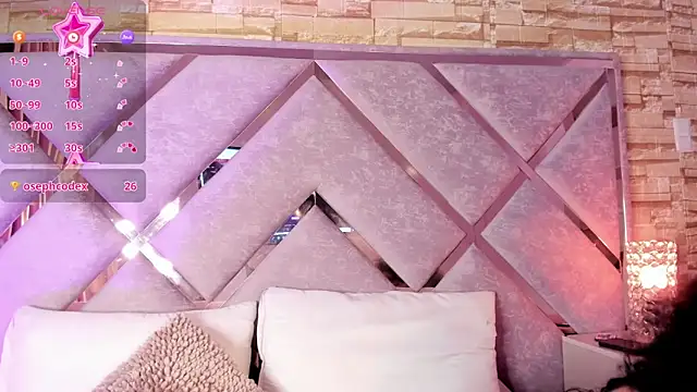  lanna jhonson  online show from November 26, 2025, 11:21 am