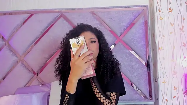  lanna jhonson  online show from March 18, 2025, 11:33 am