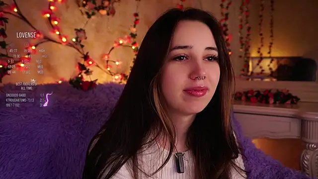 Snapshot of GillianDowdey chatting on December 18, 2025, 2:38 am GillianDowdey online show from December 18, 2025, 2:38 am