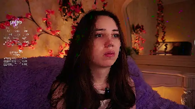 Snapshot of GillianDowdey chatting on November 4, 2025, 2:48 am GillianDowdey online show from November 4, 2025, 2:48 am