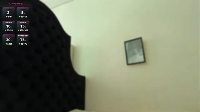 Snapshot of julya_flowerss chatting on January 30, 2025, 10:29 am julya flowerss online show from January 30, 2025, 10:29 am