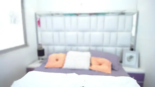 Snapshot of anna_alvarez chatting on November 11, 2025, 11:49 am anna alvarez online show from November 11, 2025, 11:49 am