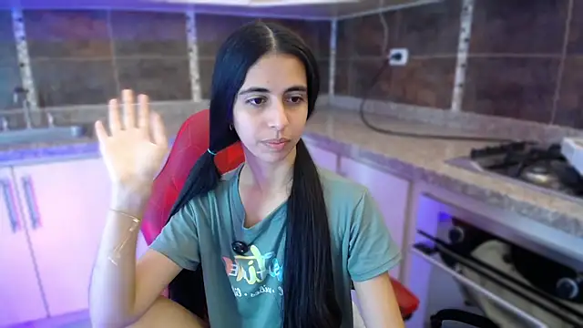 Snapshot of anna_alvarez chatting on September 21, 2025, 11:59 am anna alvarez online show from September 21, 2025, 11:59 am