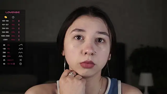 AislyEmbury online show from March 5, 2025, 7:38 pm