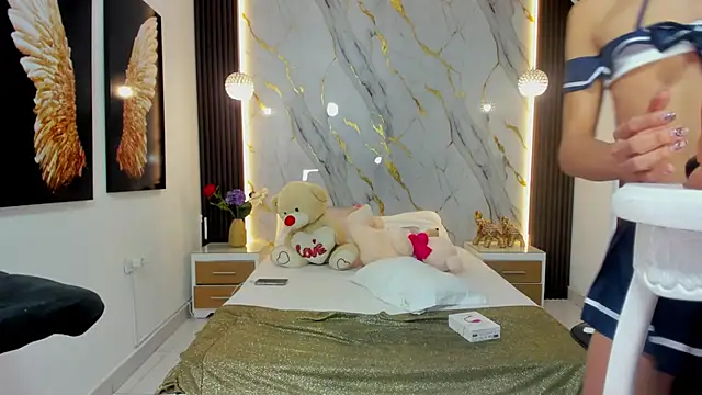 estephany doll online show from March 16, 2025, 12:12 am