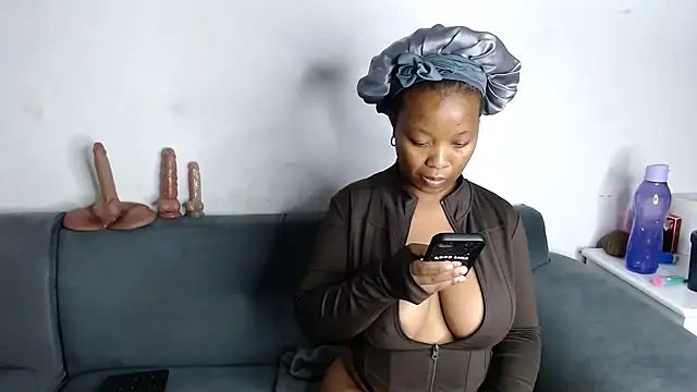 Snapshot of SZA_Doja chatting on May 13, 2026, 10:06 pm SZA Doja online show from May 13, 2026, 10:06 pm