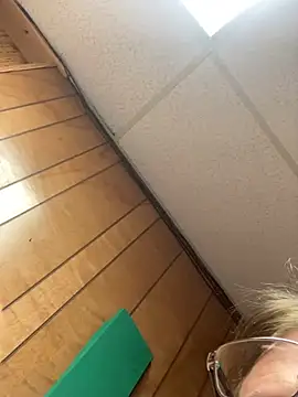 Snapshot of Tonybaloney1972 chatting on February 10, 2025, 11:34 pm Tonybaloney1972 online show from February 10, 2025, 11:34 pm