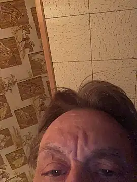 Snapshot of Tonybaloney1972 chatting on January 3, 2025, 6:33 am Tonybaloney1972 online show from January 3, 2025, 6:33 am