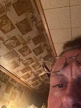 Snapshot of Tonybaloney1972 chatting on December 5, 2024, 2:15 am Tonybaloney1972 online show from December 5, 2024, 2:15 am