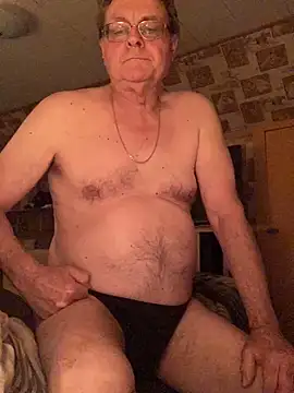 Snapshot of Tonybaloney1972 chatting on January 4, 2025, 3:50 am Tonybaloney1972 online show from January 4, 2025, 3:50 am