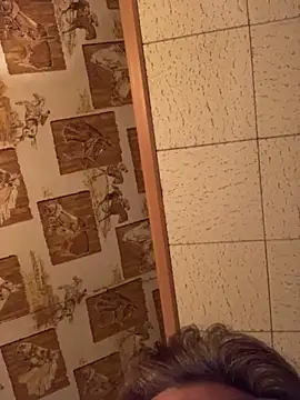 Snapshot of Tonybaloney1972 chatting on November 5, 2025, 3:42 am Tonybaloney1972 online show from November 5, 2025, 3:42 am