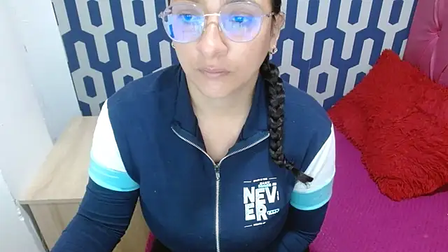 sarax ximena online show from November 14, 2025, 10:30 am