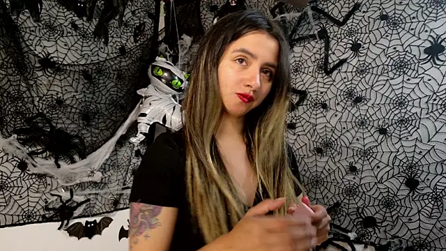 Snapshot of julietta___jackson chatting on October 10, 2025, 8:42 pm julietta jackson online show from October 10, 2025, 8:42 pm