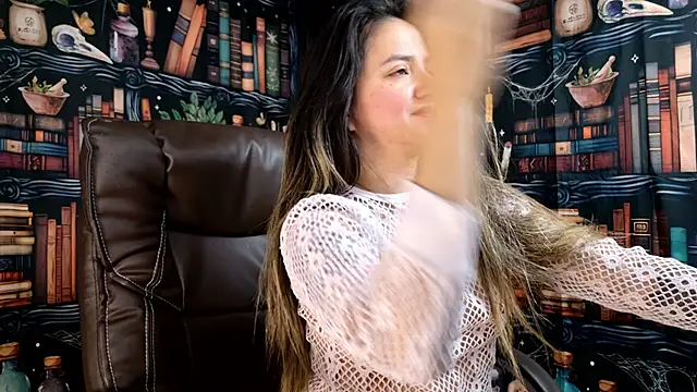 julietta   jackson online show from April 4, 2026, 4:46 pm