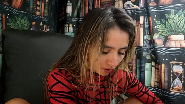 Snapshot of julietta___jackson chatting on February 13, 2025, 8:13 pm julietta jackson online show from February 13, 2025, 8:13 pm