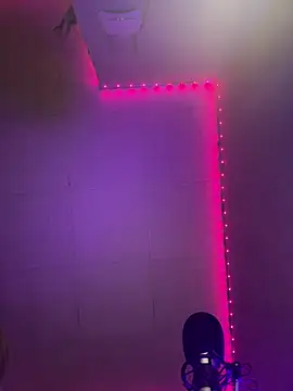 Snapshot of saint_cat25 chatting on November 17, 2025, 8:02 pm saint cat25 online show from November 17, 2025, 8:02 pm