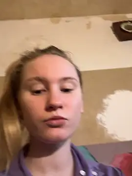 Snapshot of saint_cat25 chatting on November 21, 2025, 11:53 am saint cat25 online show from November 21, 2025, 11:53 am