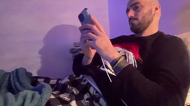 Snapshot of alessandromori91 chatting on January 6, 2026, 1:20 am alessandromori91 online show from January 6, 2026, 1:20 am