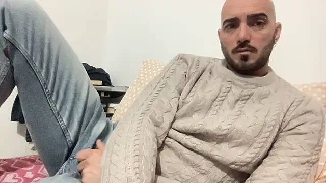 Snapshot of alessandromori91 chatting on January 13, 2026, 8:46 pm alessandromori91 online show from January 13, 2026, 8:46 pm