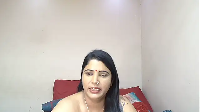 Snapshot of XIndianintimacy chatting on February 1, 2025, 11:06 pm XIndianintimacy online show from February 1, 2025, 11:06 pm