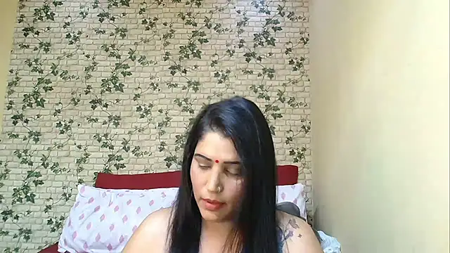Snapshot of XIndianintimacy chatting on May 14, 2026, 6:49 pm XIndianintimacy online show from May 14, 2026, 6:49 pm