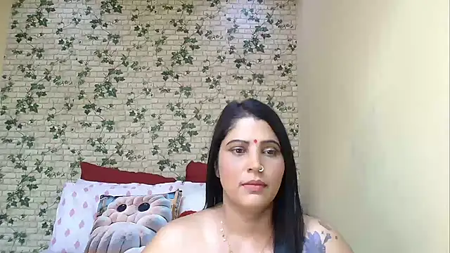 Snapshot of XIndianintimacy chatting on June 2, 2026, 6:08 pm XIndianintimacy online show from June 2, 2026, 6:08 pm